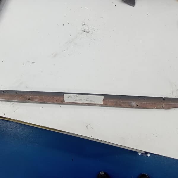 231025 1953 Aston Martin DB2 NS Door Wood Fillet 3