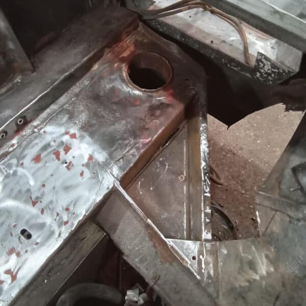 231025 1969 Aston Martin DBS Repairs under Heater Motor