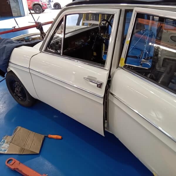 231025 1969 Audi 70L Front Brakes Gearbox mounts and Doors on 6