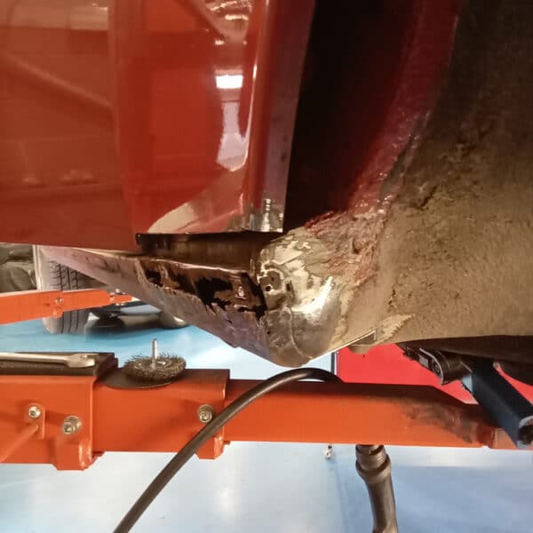 231025 1973 Mercedes 250 Front Wing and Sill Repairs 2