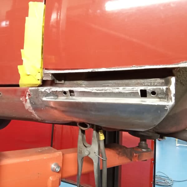 231025 1973 Mercedes 250 Sill and Wing Repairs 4