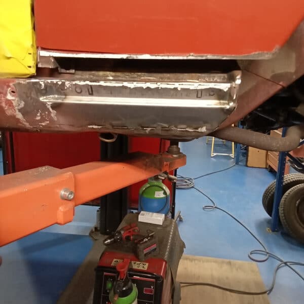 231025 1973 Mercedes 250 Sill and Wing Repairs