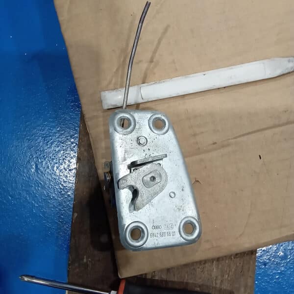 241025 1969 Audi OS Front Door Lock Adjustment 3
