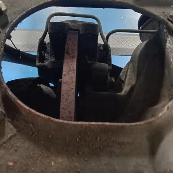 241025 1991 Jaguar XJS Rear Axle Repairs 2