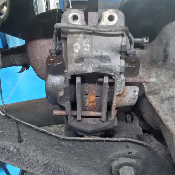 241025 1991 Jaguar XJS Rear Axle Repairs 21