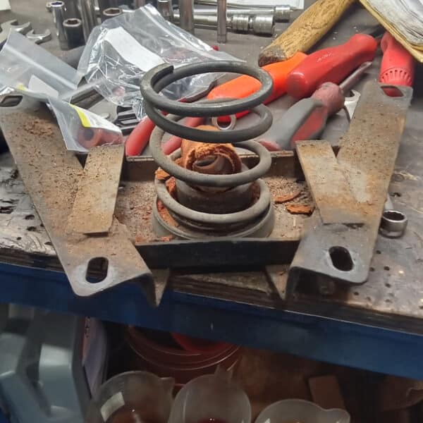 241025 1991 Jaguar XJS Rear Axle Repairs 23