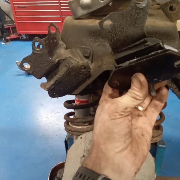 241025 1991 Jaguar XJS Rear Axle Repairs 31