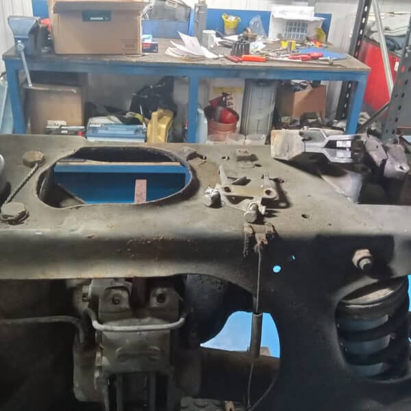 241025 1991 Jaguar XJS Rear Axle Repairs 4