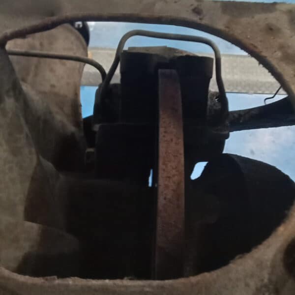 241025 1991 Jaguar XJS Rear Axle Repairs