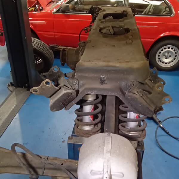 241025 1991 Jaguar XJS Rear Axle Repairs 8