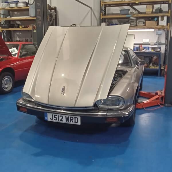 241025 1991 Jaguar XJS Repairs 19