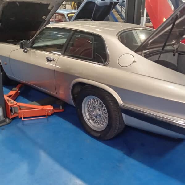 241025 1991 Jaguar XJS Repairs 20