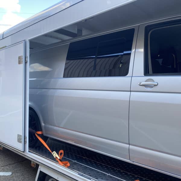 271025 2015 Volkswagen T5.1 Camper Loaded 4