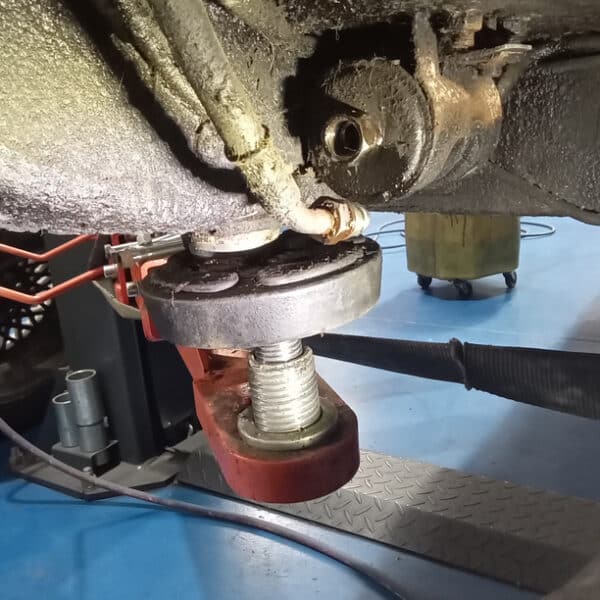 281025 1991 Jaguar XJS Fuel System 42