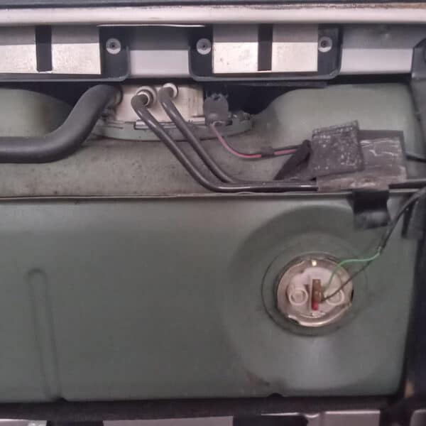 281025 1991 Jaguar XJS Fuel System 9