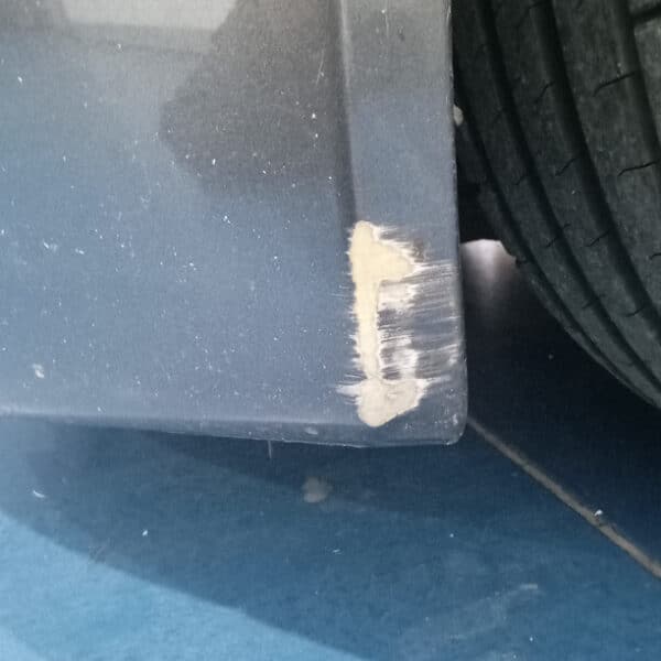 281025 2006 Aston Martin V8 Vantage Appraisal 7