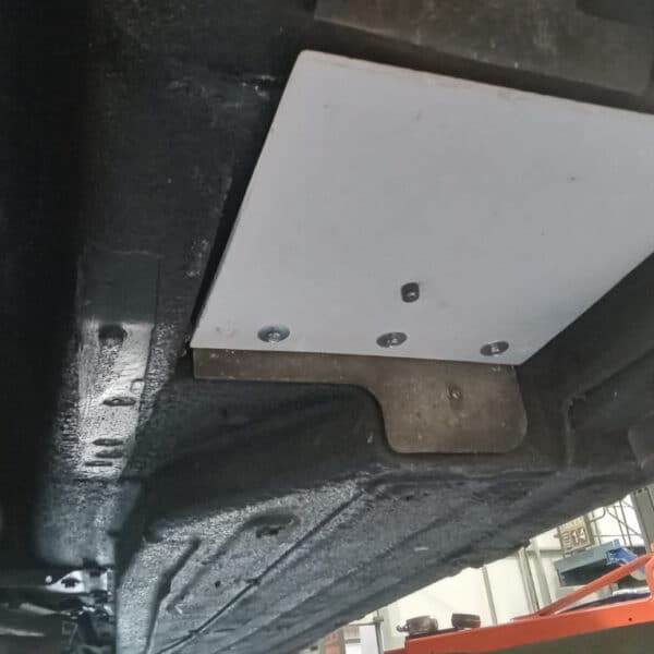 291025 1991 Jaguar XJS Rear Heat Shields 5