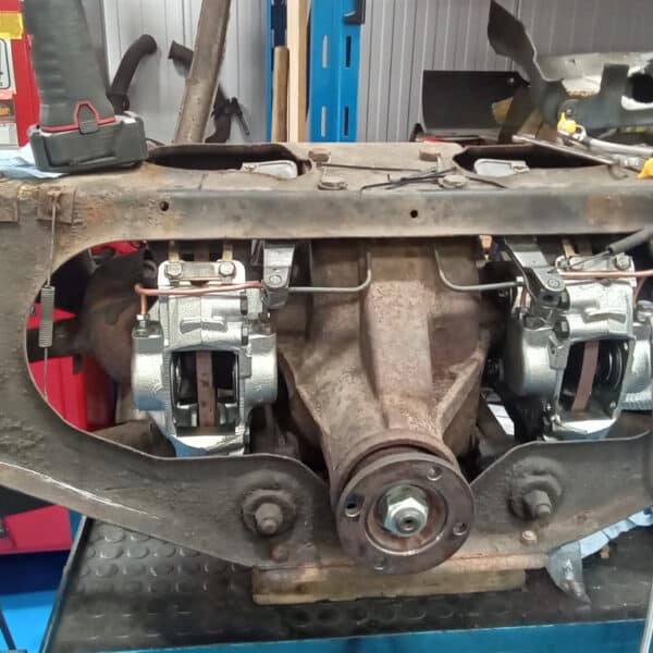 291025 1991 Jaguar XJS Spark Plugs and Rear Brakes 27