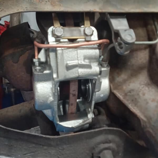 291025 1991 Jaguar XJS Spark Plugs and Rear Brakes 28