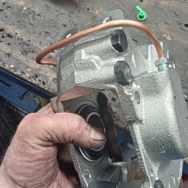 291025 1991 Jaguar XJS Spark Plugs and Rear Brakes 31