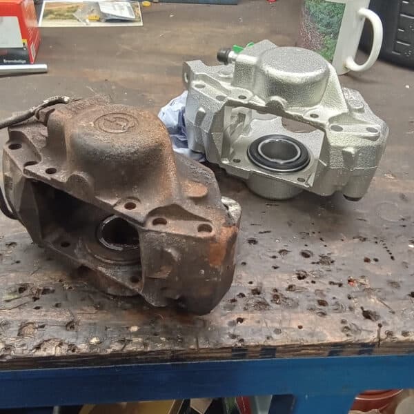 291025 1991 Jaguar XJS Spark Plugs and Rear Brakes 7