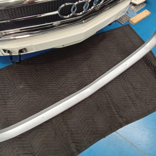 300925 1969 Audi 70L Refitting 14