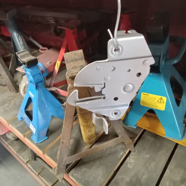 300925 1969 Audi 70L Refitting 2