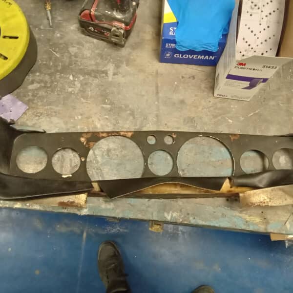 300925 1970 Aston Martin DBS Instrument Panel Painted 4