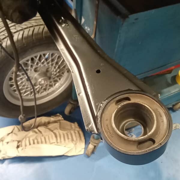 301025 1991 Jaguar XJS Rear Axle Refit 6