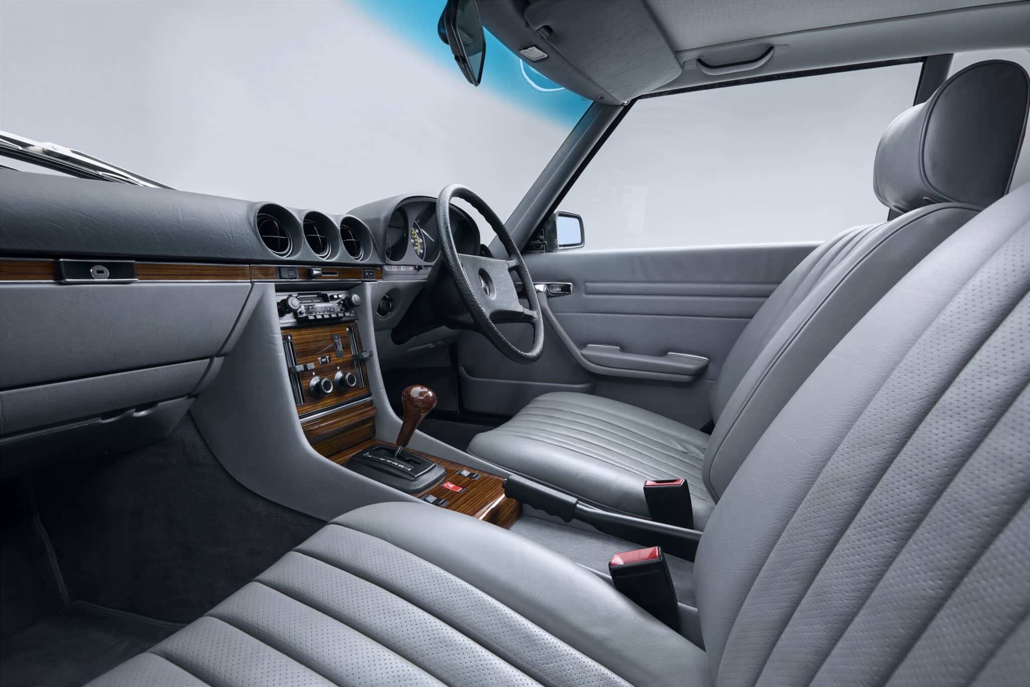 500SL INT WIDE scaled