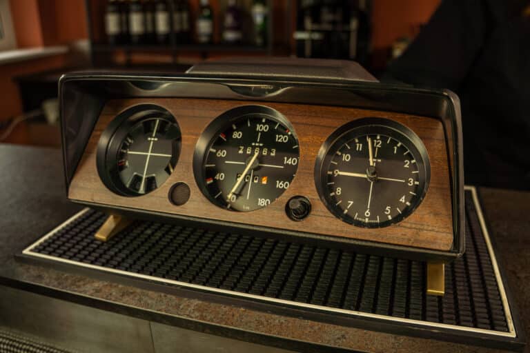 Re engauge BMW Clock 1