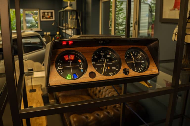 Re engauge BMW Clock 7