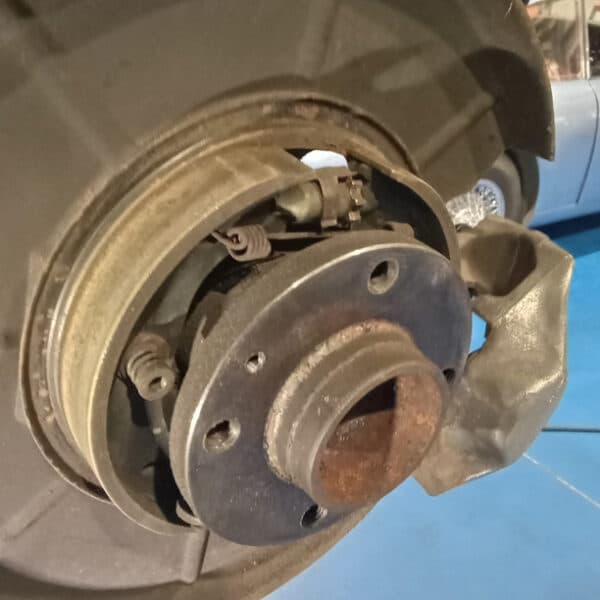 041025 1987 Maserati BiTurbo Rear Brakes 17