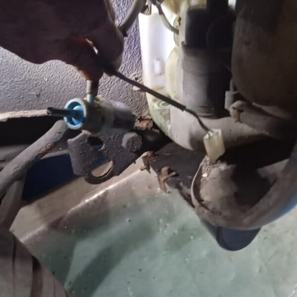 051125 1991 Jaguar XJS V12 Repairs 6