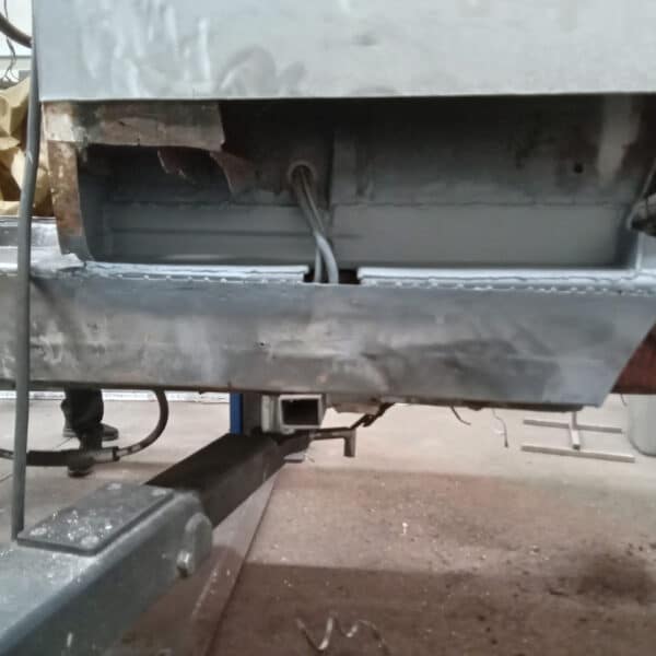 061125 1970 Aston Martin DBS Body Repairs