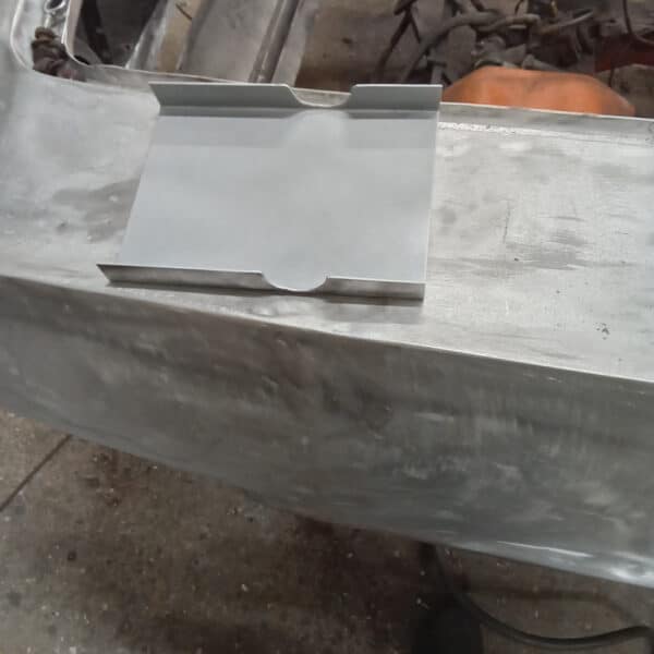 071125 1970 Aston Martin DBS OSF Brake Booster Rust 11