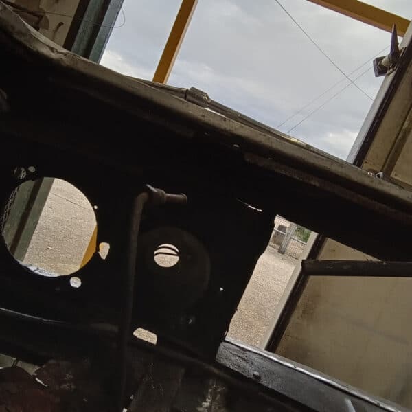 071125 1970 Aston Martin DBS OSF Brake Booster Rust 5