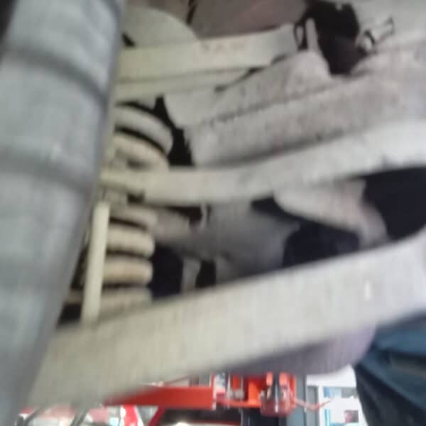 071125 1973 Mercedes 250 Strip Down for Subframe Removal 5