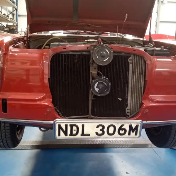 071125 1973 Mercedes 250 Strip Down for Subframe Removal 8