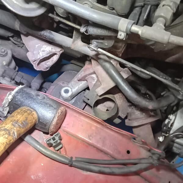 071125 1973 Mercedes 250 Subframe Mounts 18