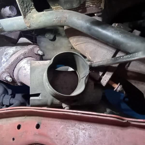 071125 1973 Mercedes 250 Subframe Mounts 19