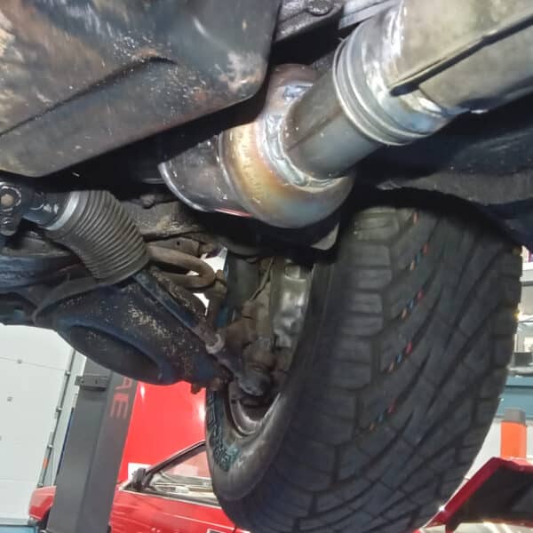 071125 1991 Jaguar XJS Offside Exhaust 15