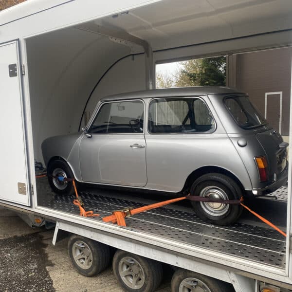 071125 1997 Leyland Mini loaded for transport