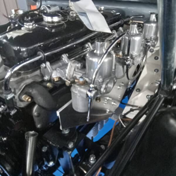 111125 1960 Jensen 541R Carbs and Heatshield 3
