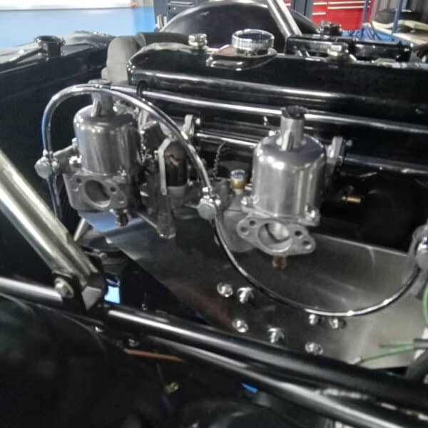 111125 1960 Jensen 541R Carbs and Heatshield