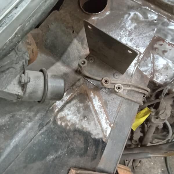 111125 1970 Aston Martin DBS Rust Repair under brake reservoir 3