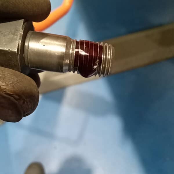 111125 1973 Mercedes 250 Service and Repairs 16