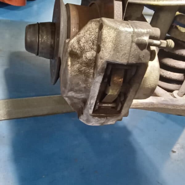 111125 1973 Mercedes 250 Service and Repairs 19