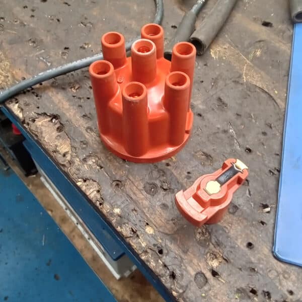 111125 1973 Mercedes 250 Service and Repairs 3