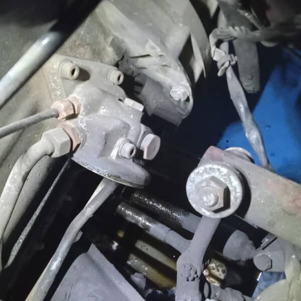 111125 1973 Mercedes 250 Service and Repairs 5